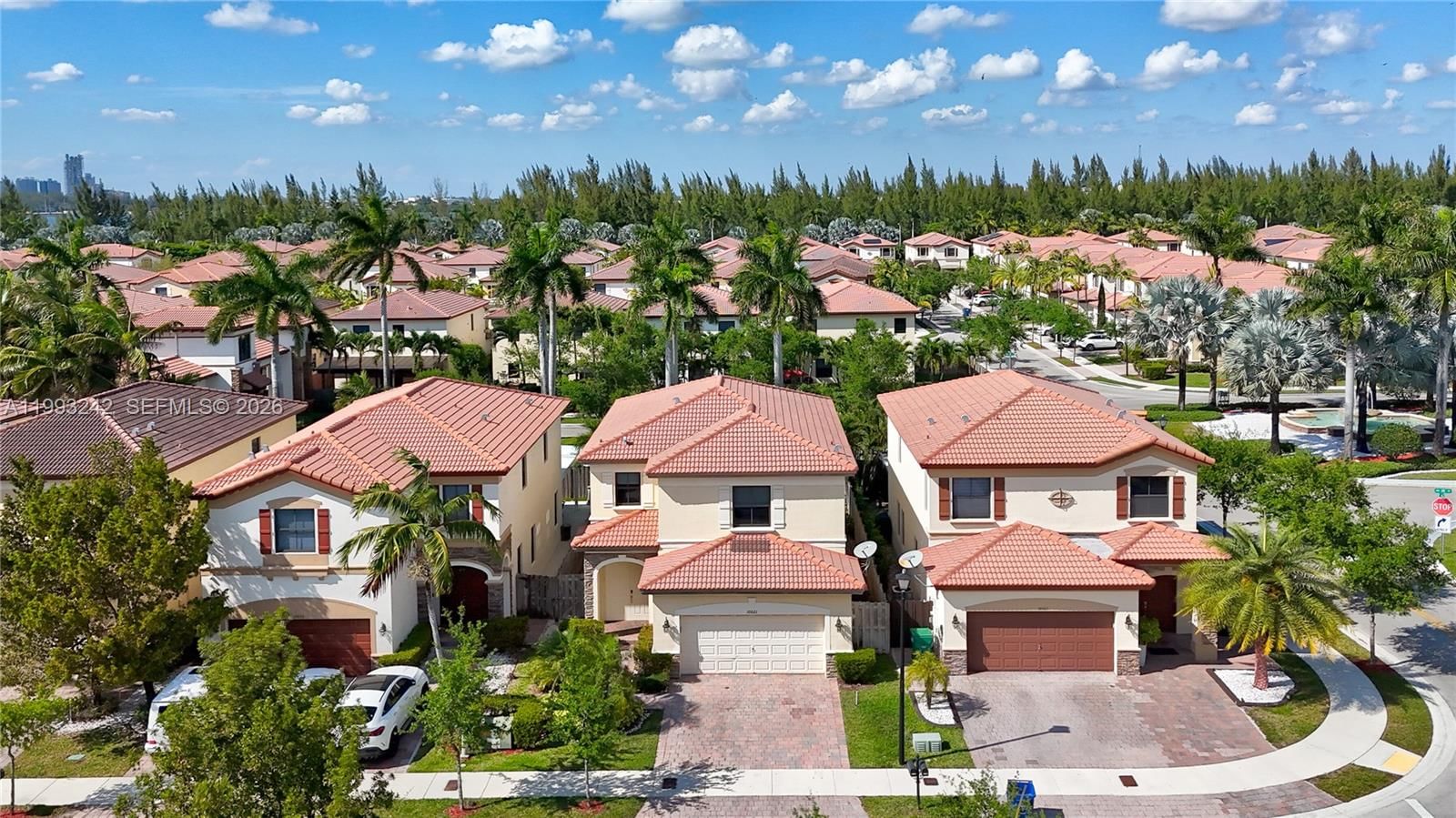 10021 NW 87th Ter - 1