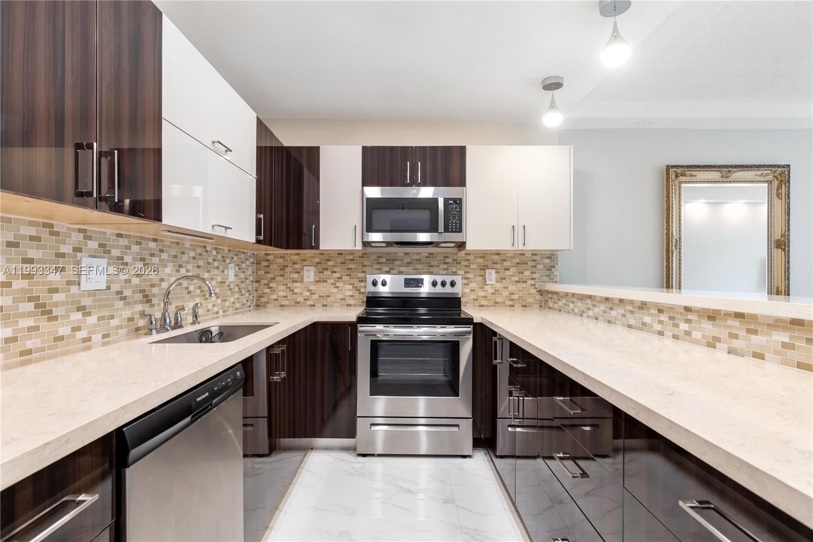 19380 COLLINS AVE, Unit 507 - 1