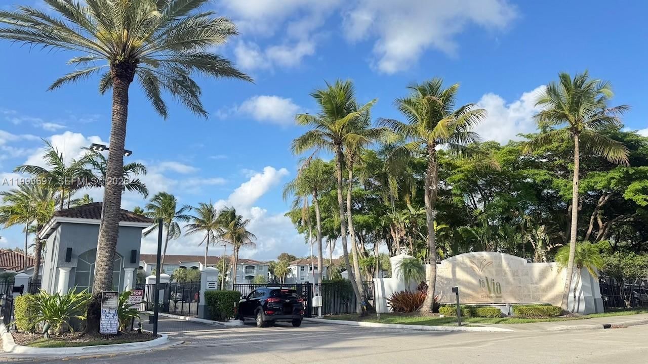 9640 NW 2ND ST, Unit 5-204 - 1