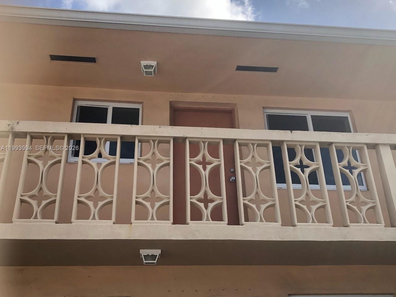 1151 W 28TH ST, Unit 9 - 1