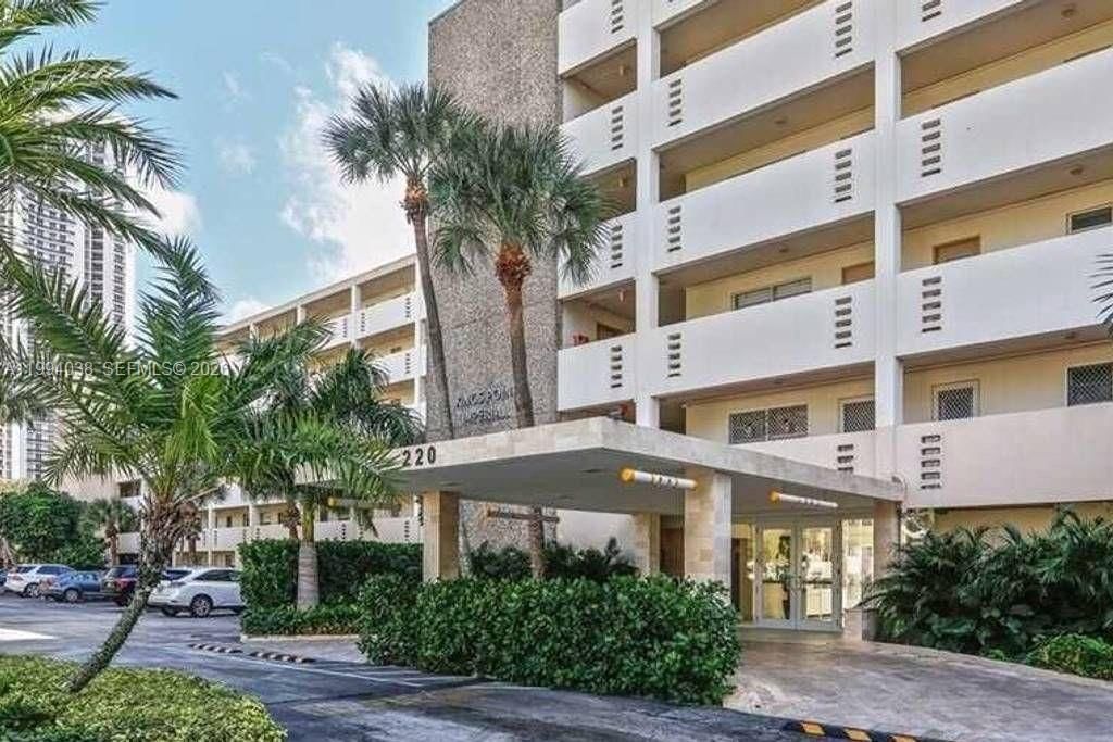 220 KINGS POINT DR, Unit 506 - 1