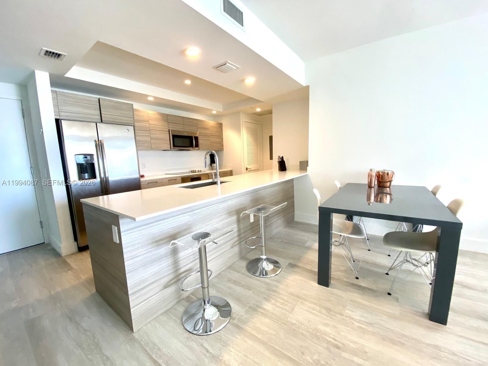 121 NE 34TH ST, Unit 807 - 1