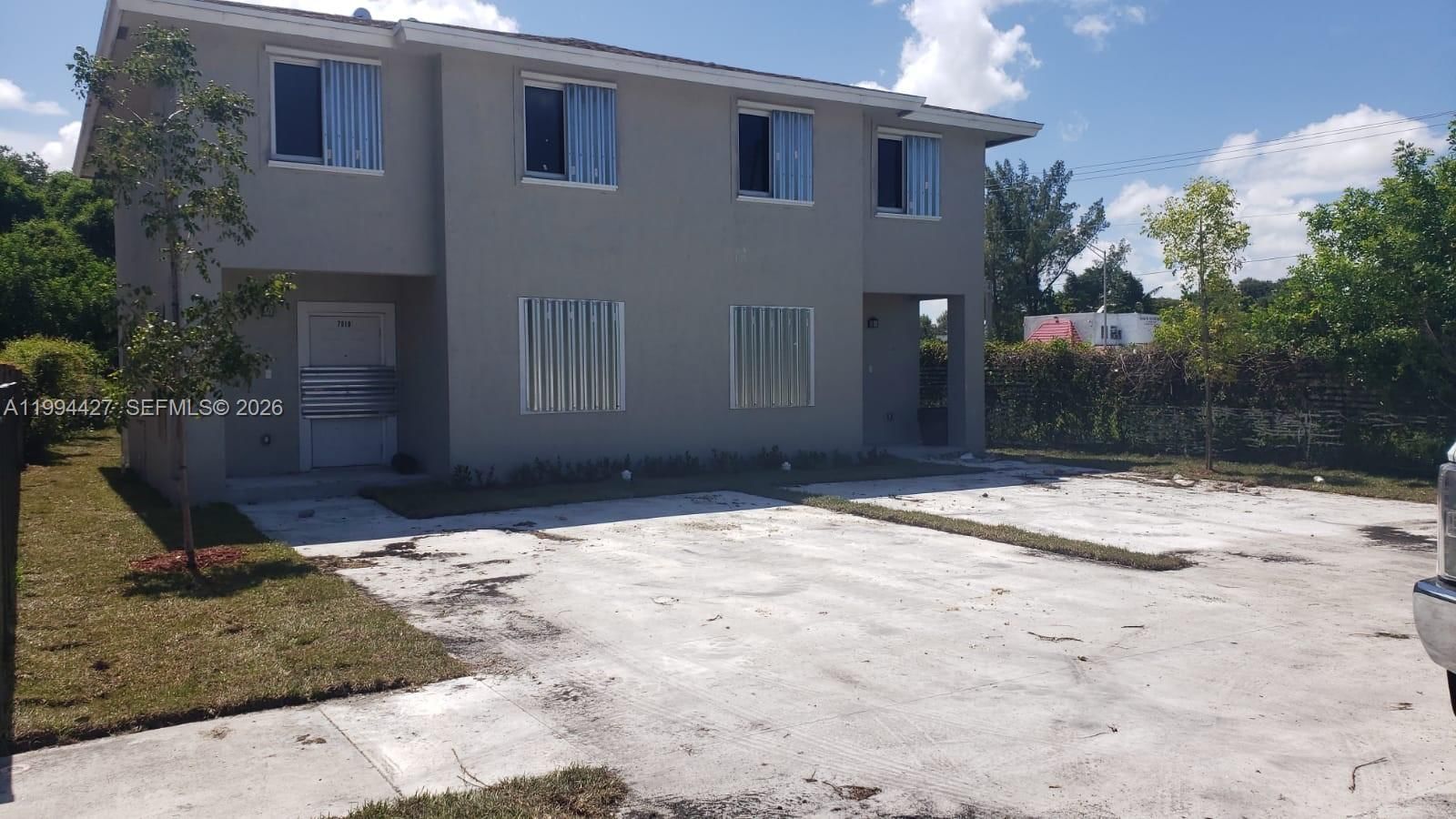 1900 NW 76TH ST, Unit 1900 - 1