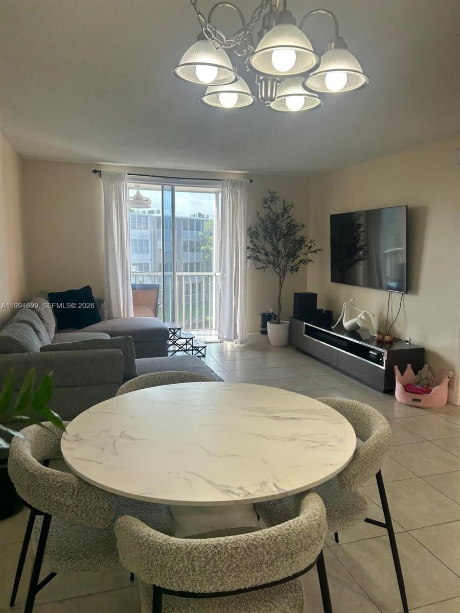 1700 NE 191ST ST, Unit 304 - 1