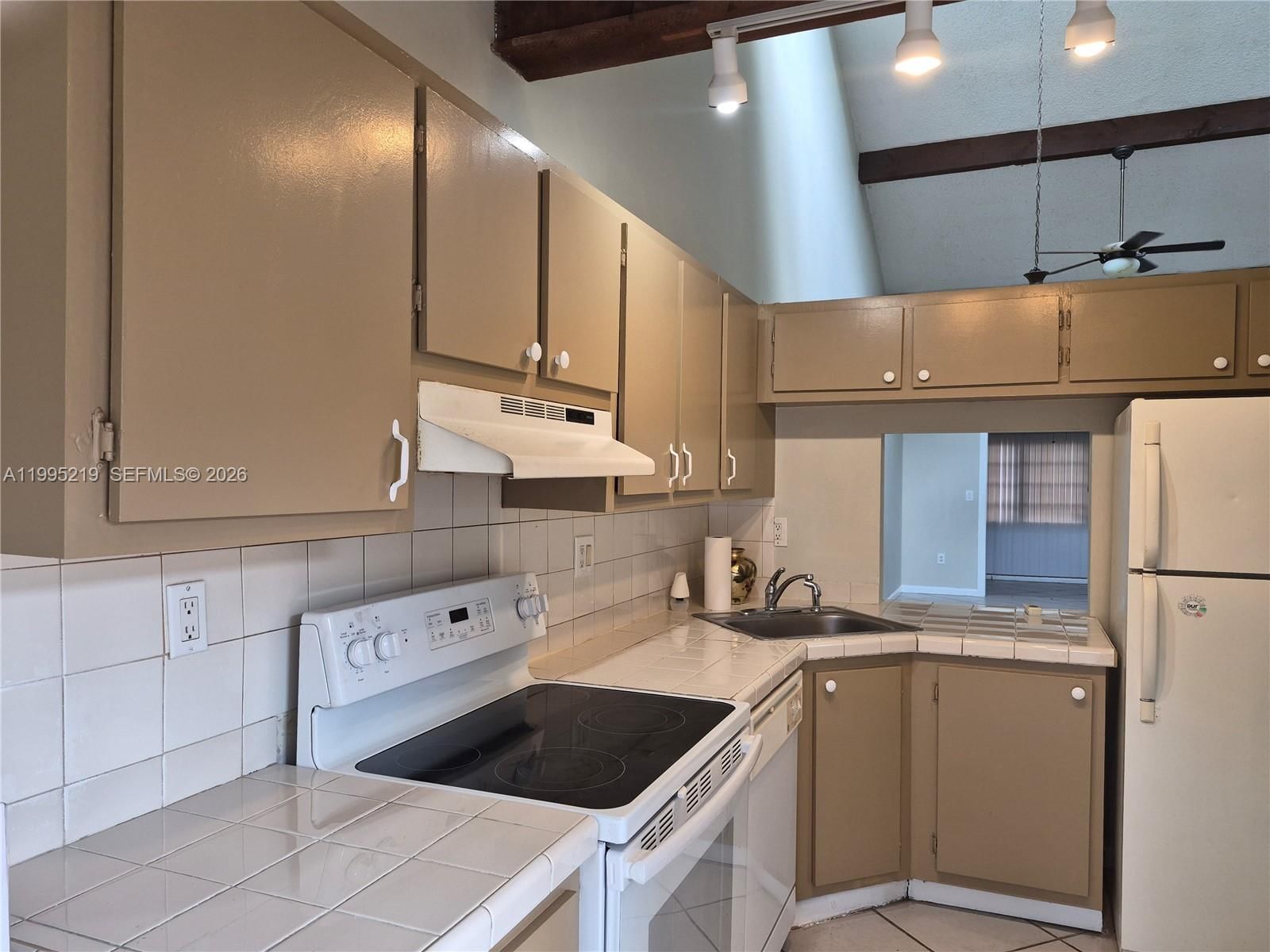 1752 NW 74TH AVE, Unit 18 - 1