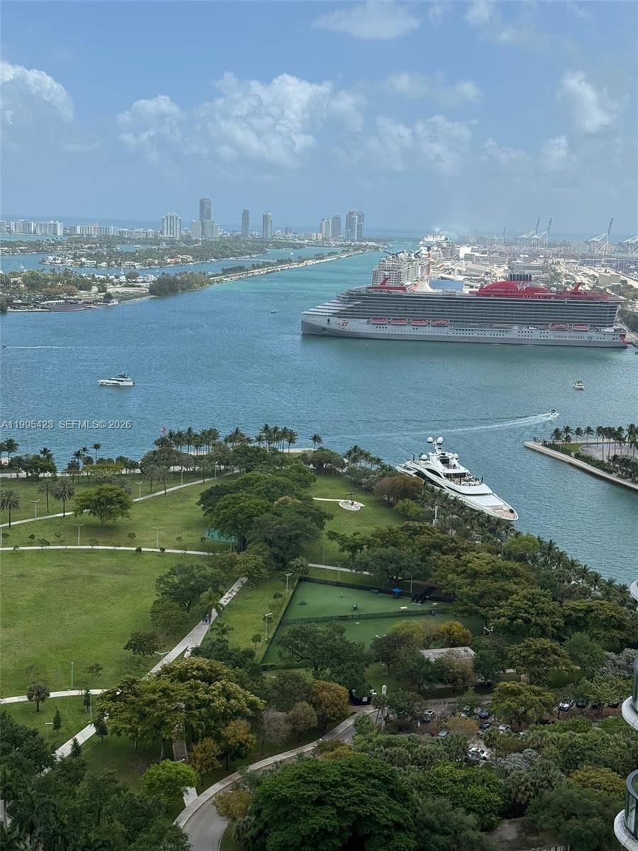 1040 BISCAYNE BLVD, Unit 3008 - 1