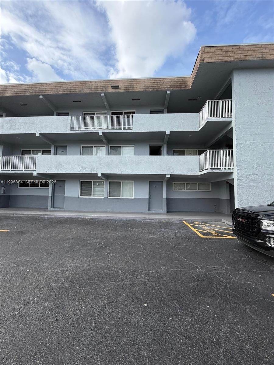 11005 SW 1st St, Unit 202 - 1