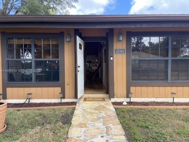 10361 JUNIPER CT, Unit 10361 - 1