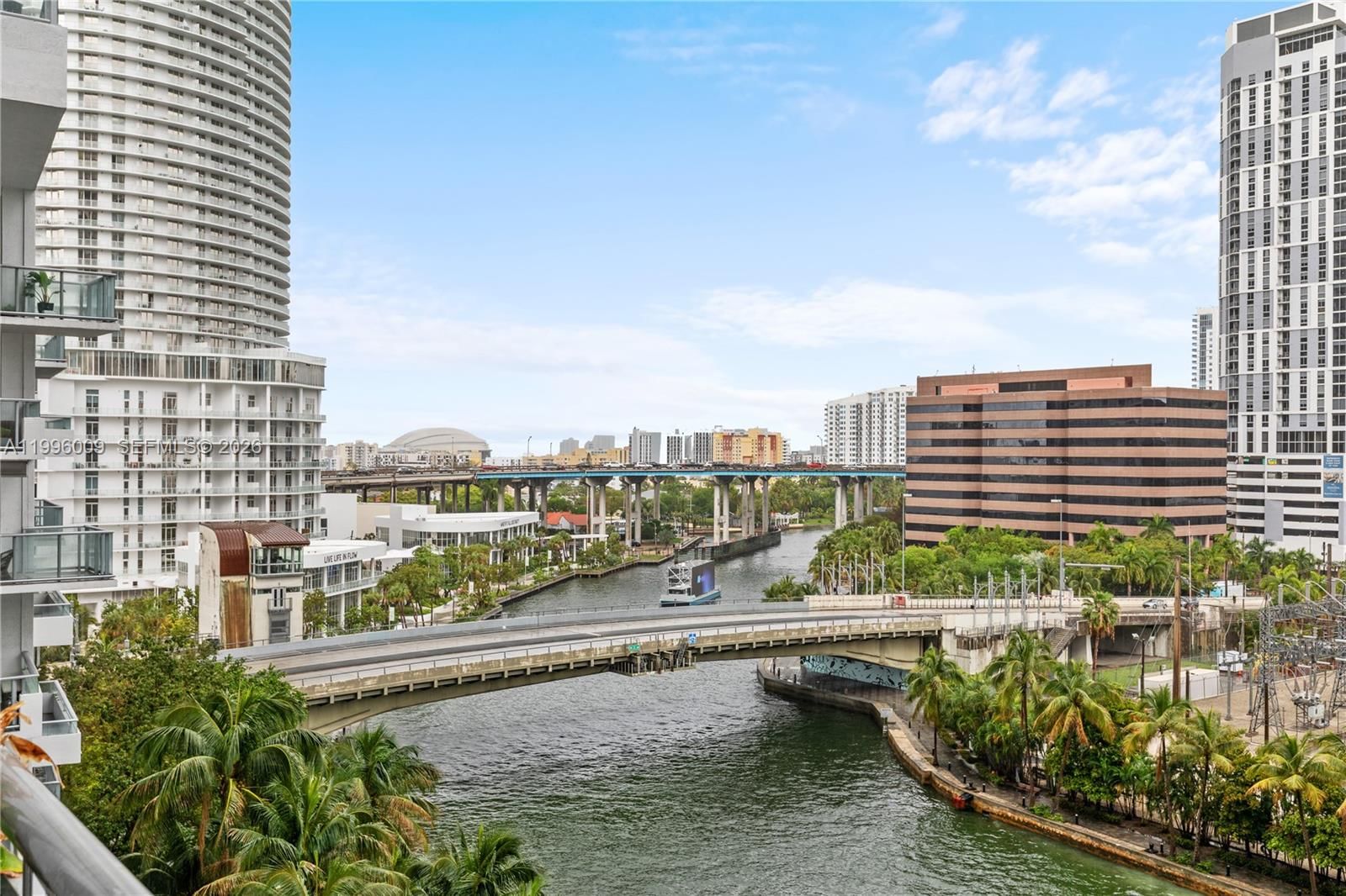 690 SW 1st Ct, Unit 1017 - 1