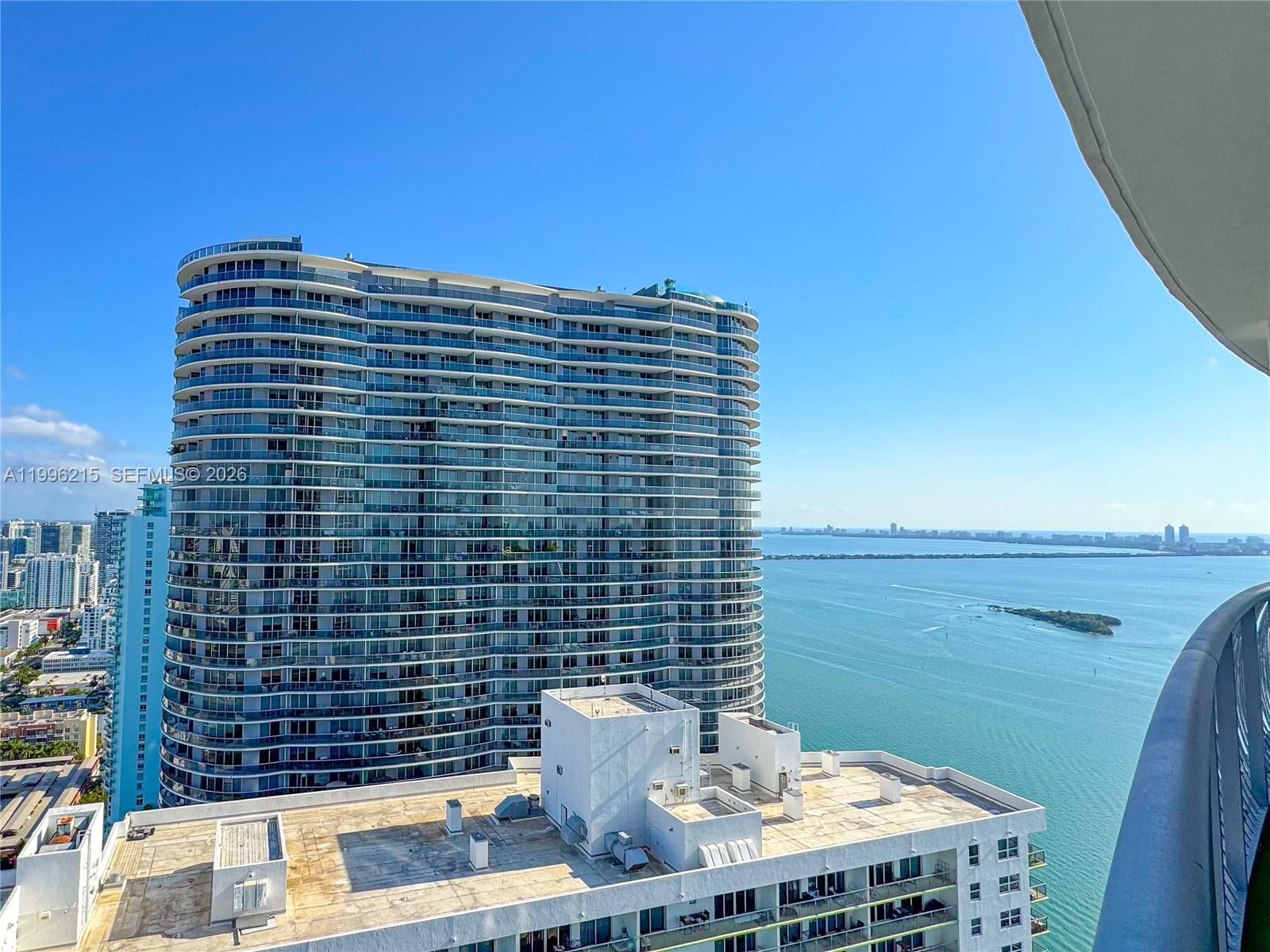1750 N BAYSHORE DR, Unit 4611 - 1