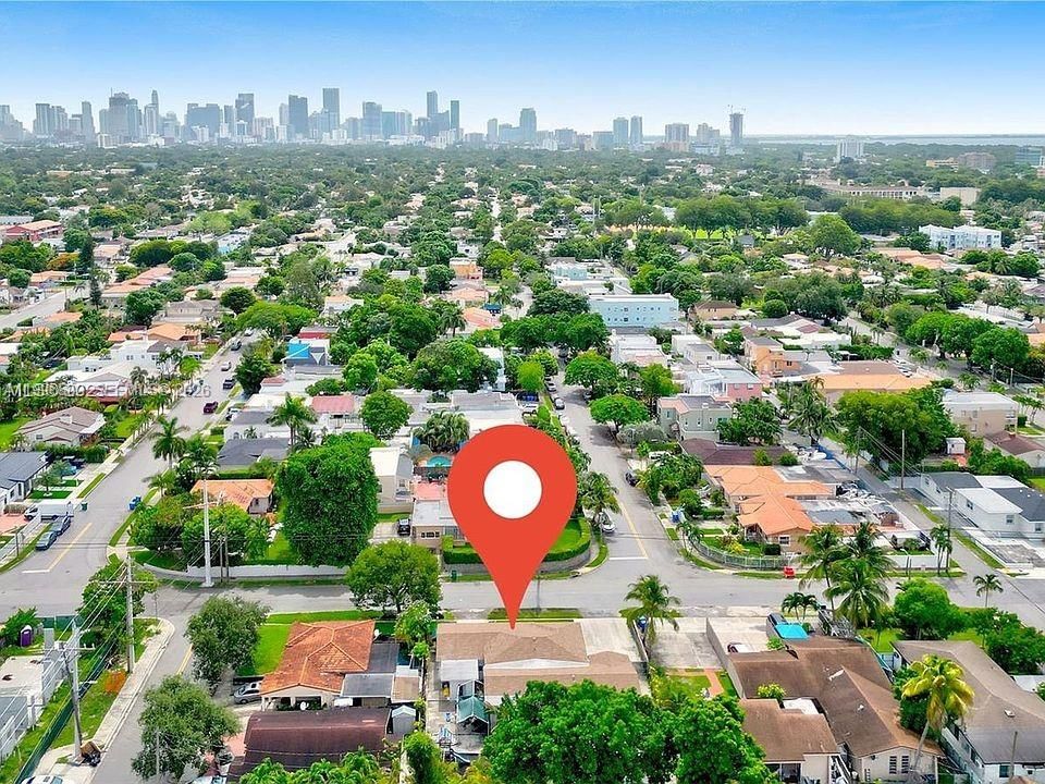 1660 SW 24TH AVE - 1