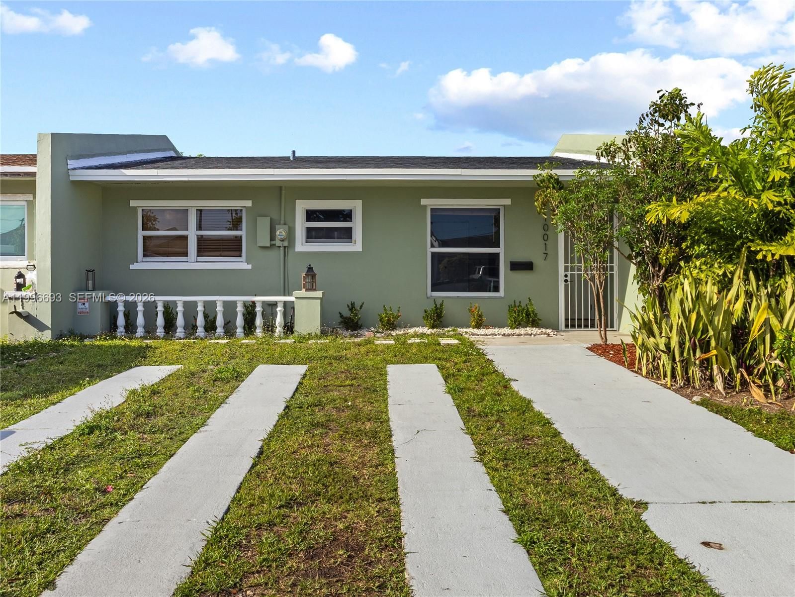 10017 SW 23rd Ter - 1