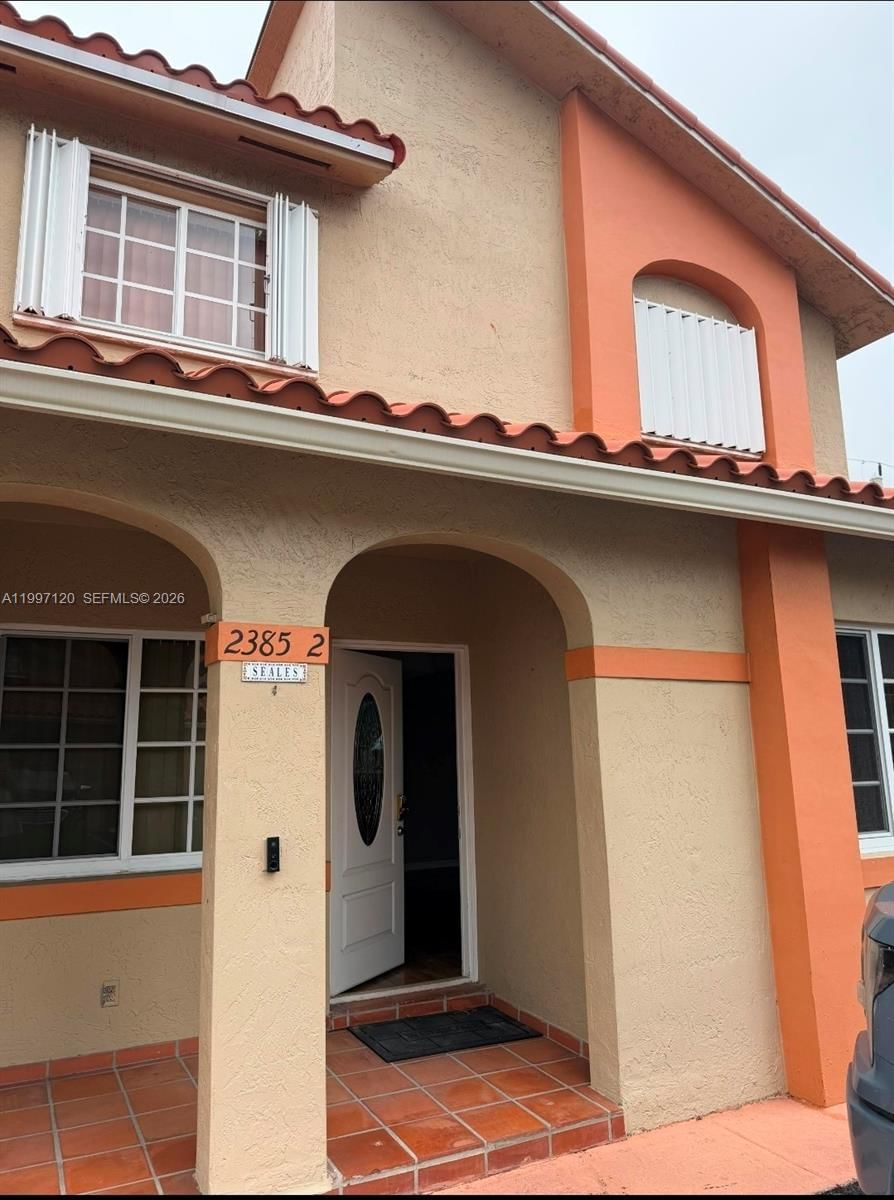 2385 W 69TH ST, Unit 2385-B - 1