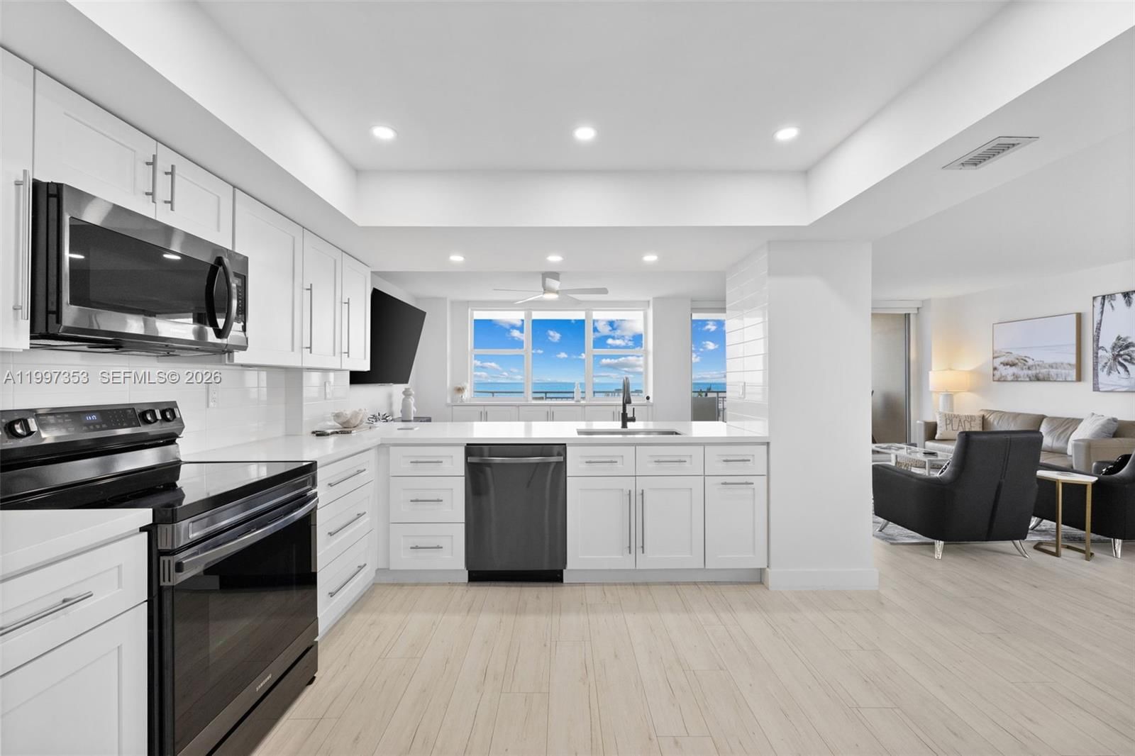 3180 S OCEAN DR, Unit 516 - 1