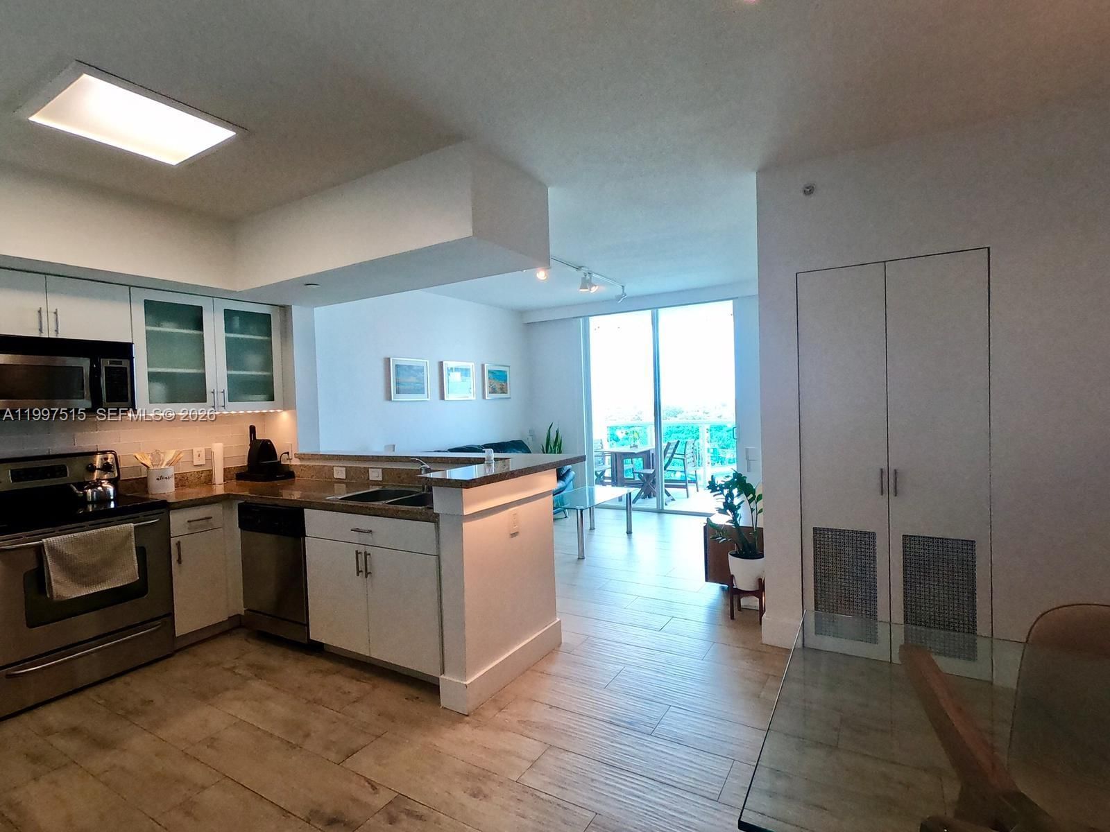 1723 SW 2ND AVE, Unit 805 - 1