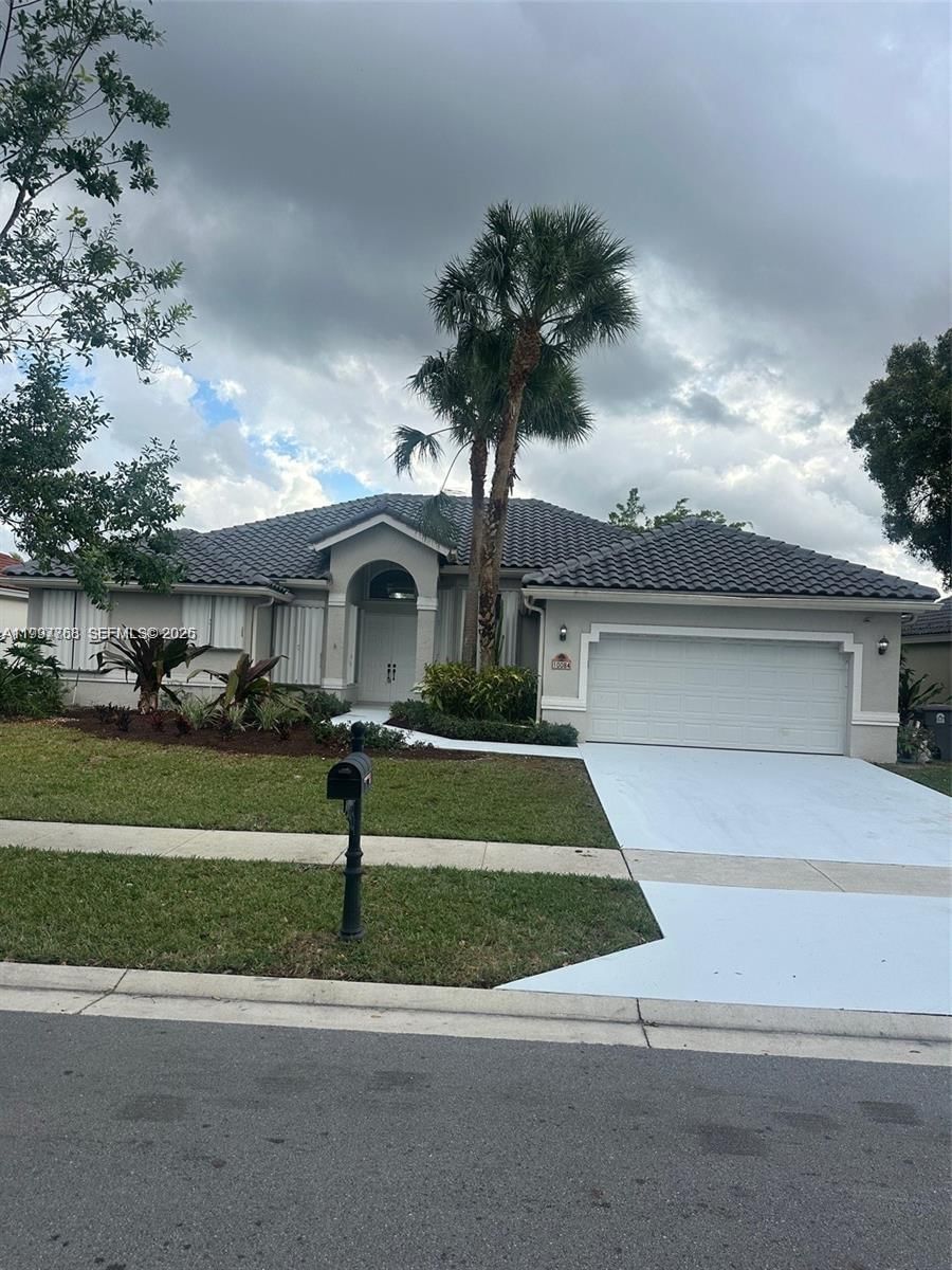 10084 LEXINGTON ESTATES BLVD - 1