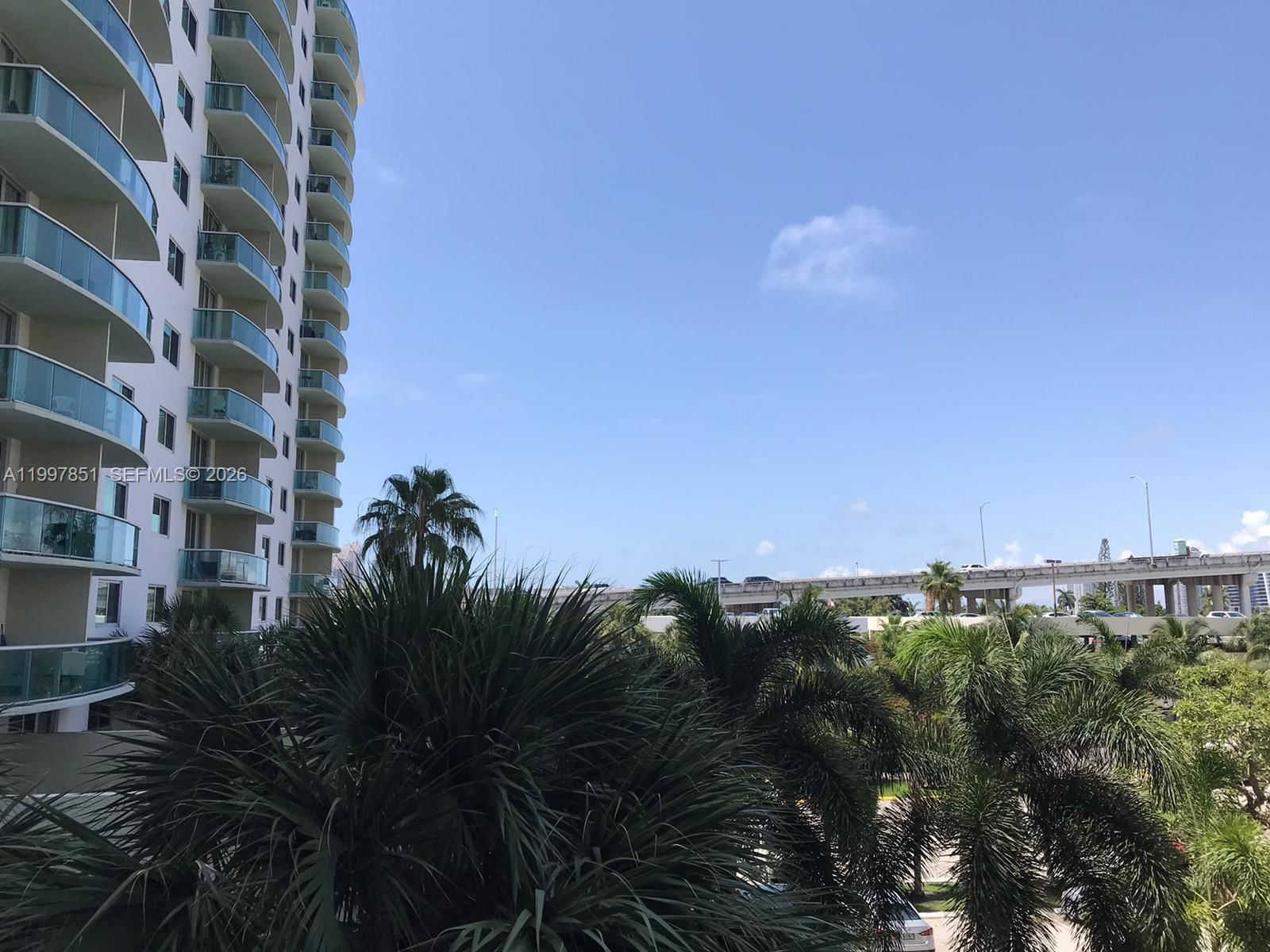 19380 COLLINS AVE, Unit 319 - 1