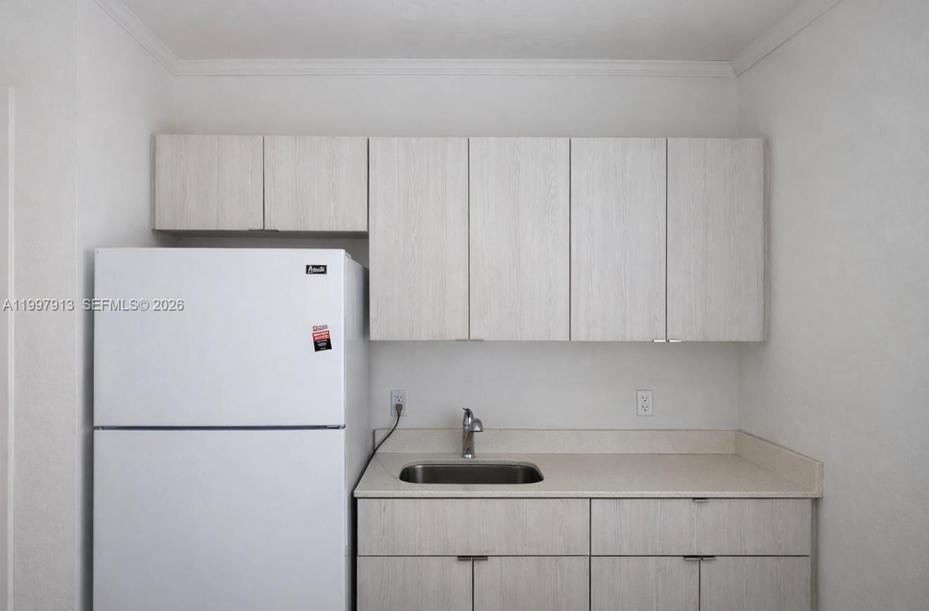 572 NE 67TH ST, Unit 5 - 1