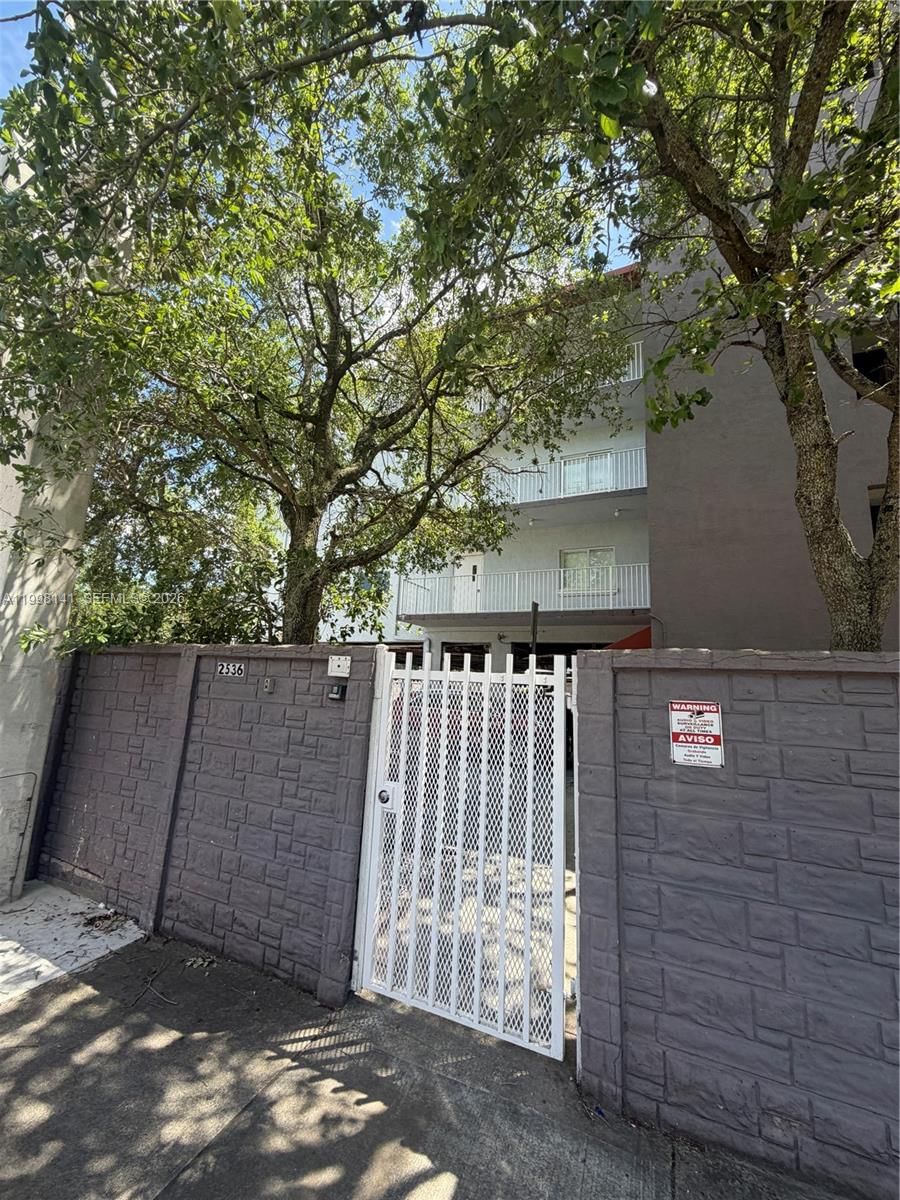 2536 NW 24TH ST, Unit 3F - 1