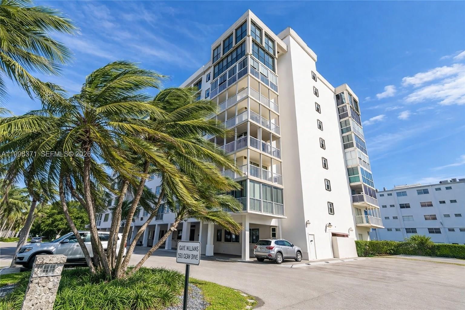 550 Ocean Dr, Unit 3H - 1