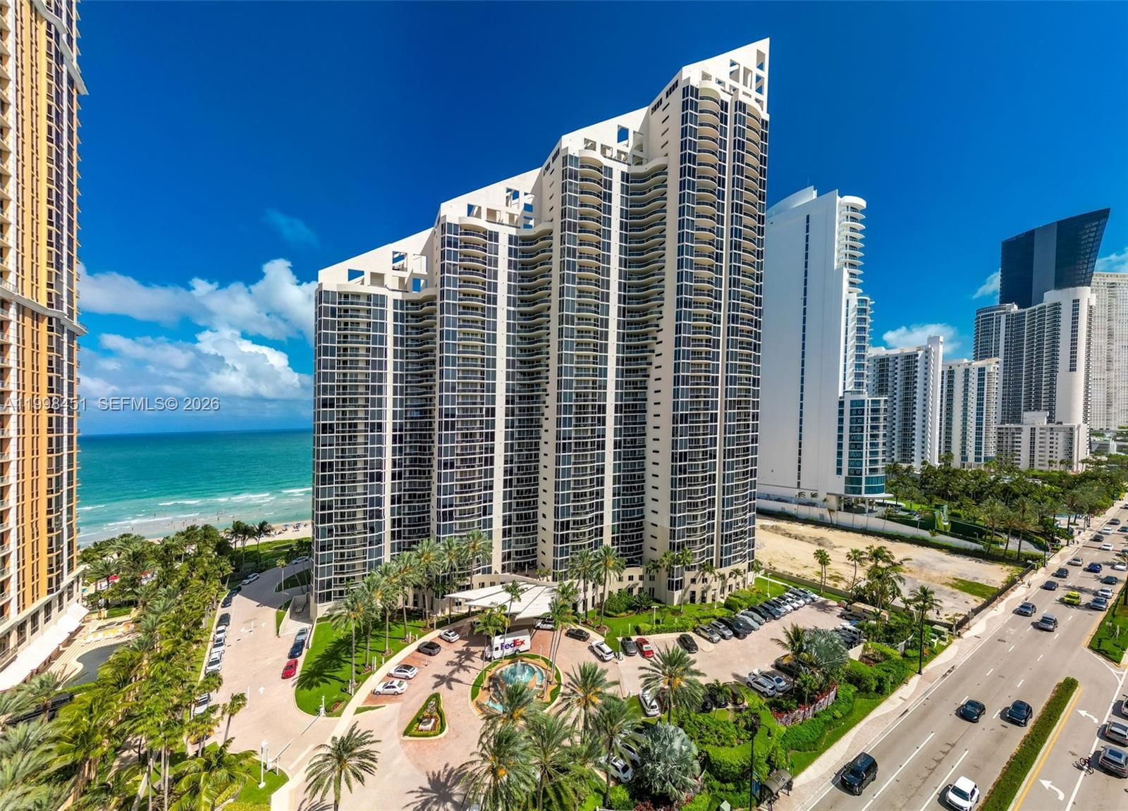 17555 COLLINS AVE, Unit 406 - 1