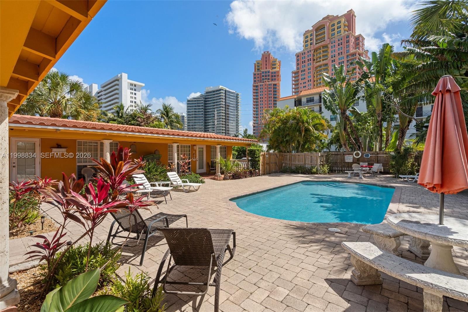 2033 NE 33RD AVE, Unit 3 - 1