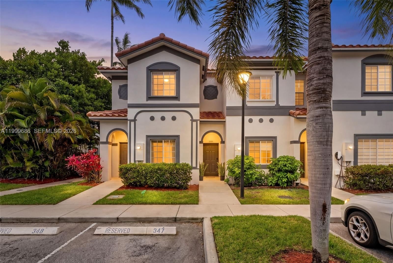 7802 CATALINA CIR - 1