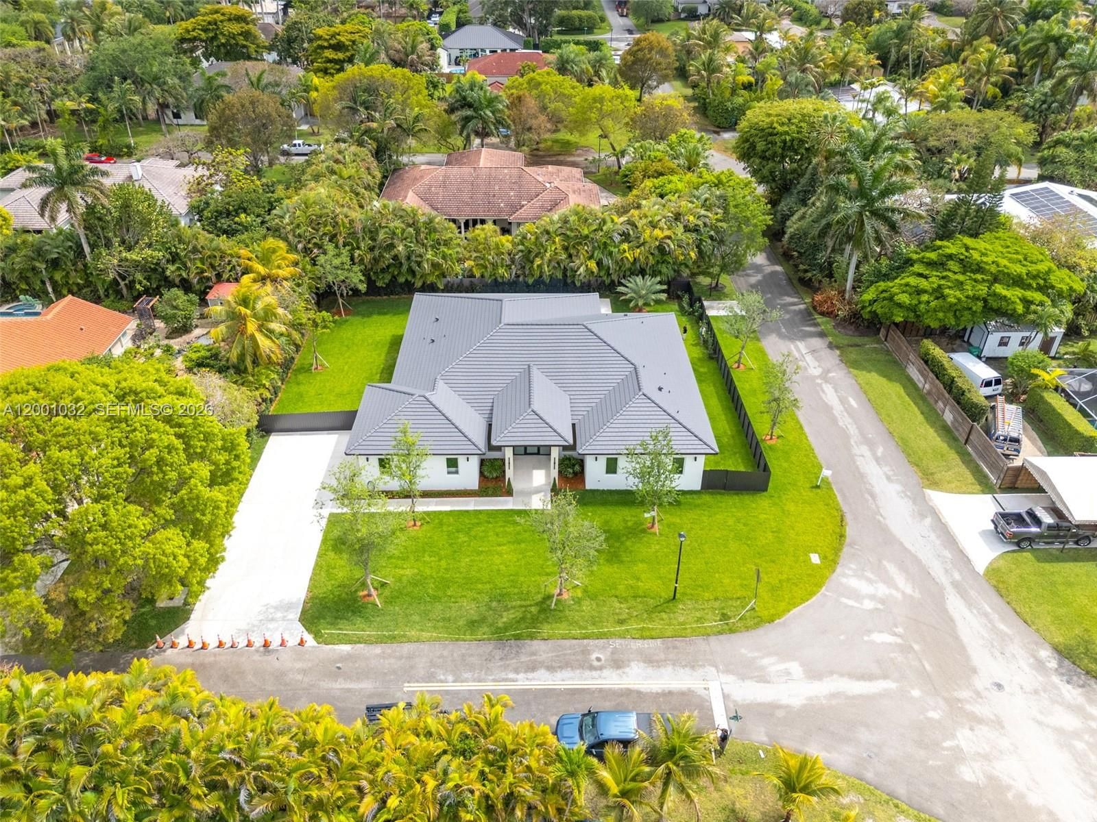 7980 SW 184TH TER - 1