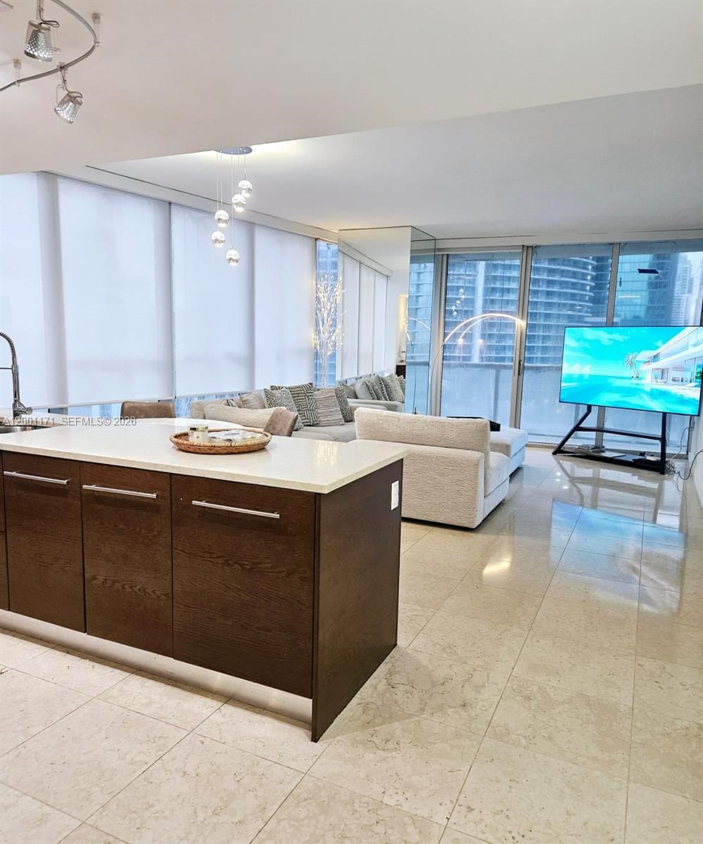 475 BRICKELL AVE, Unit 2115 - 1