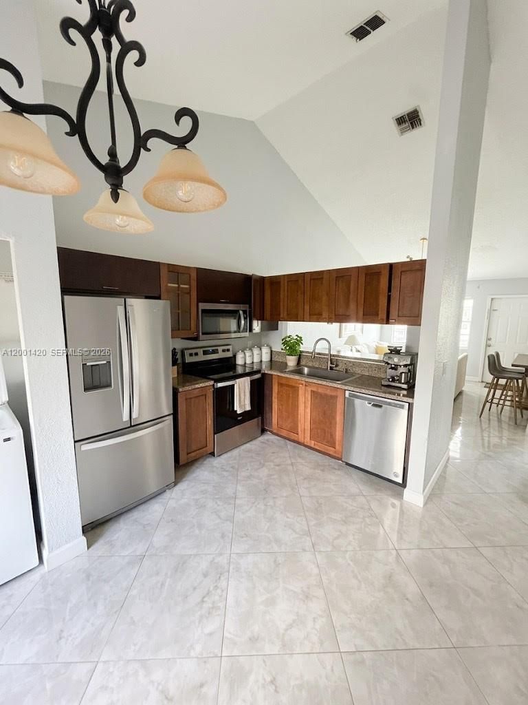 7431 TAM OSHANTER BLVD, Unit 7431 - 1