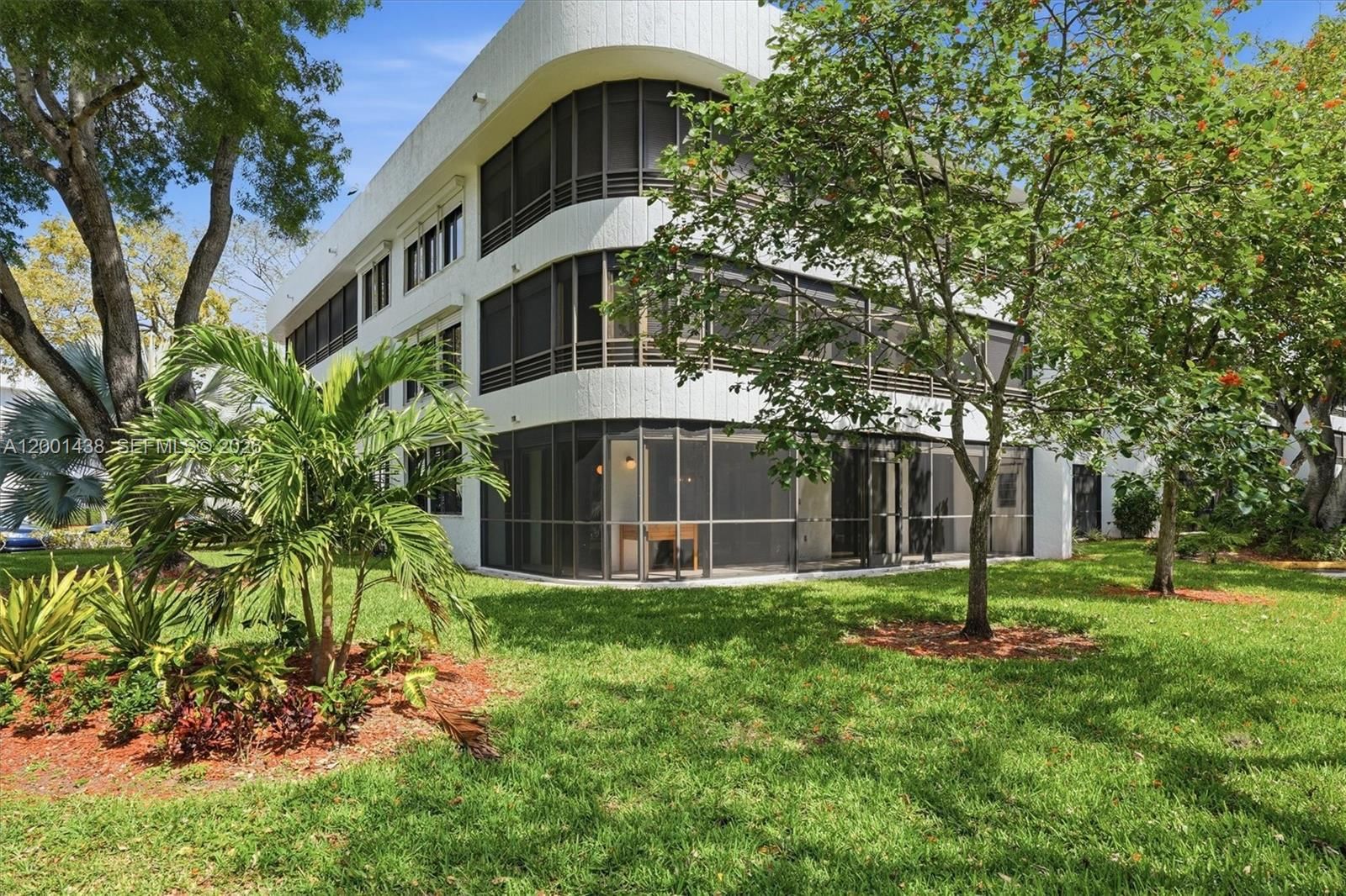 1410 SHERIDAN ST, Unit 8I - 1