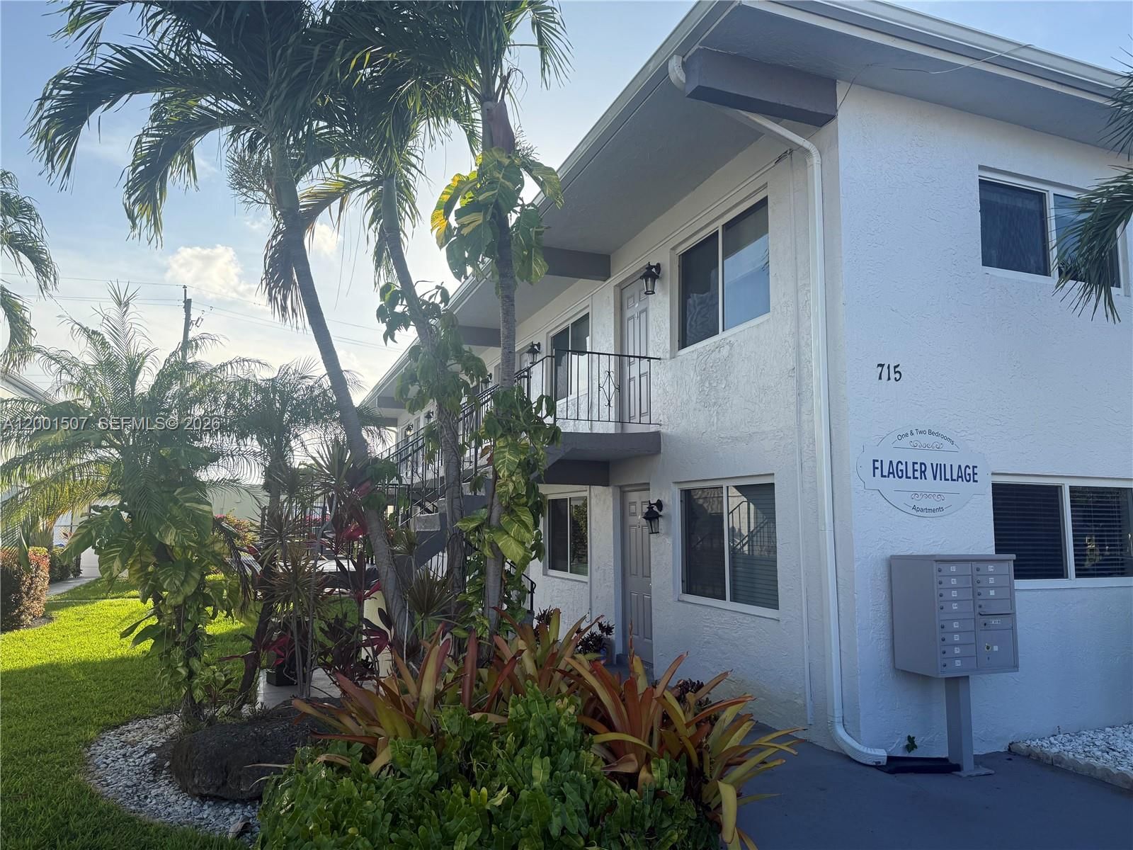 715 NE 2ND AVE, Unit 202 - 1