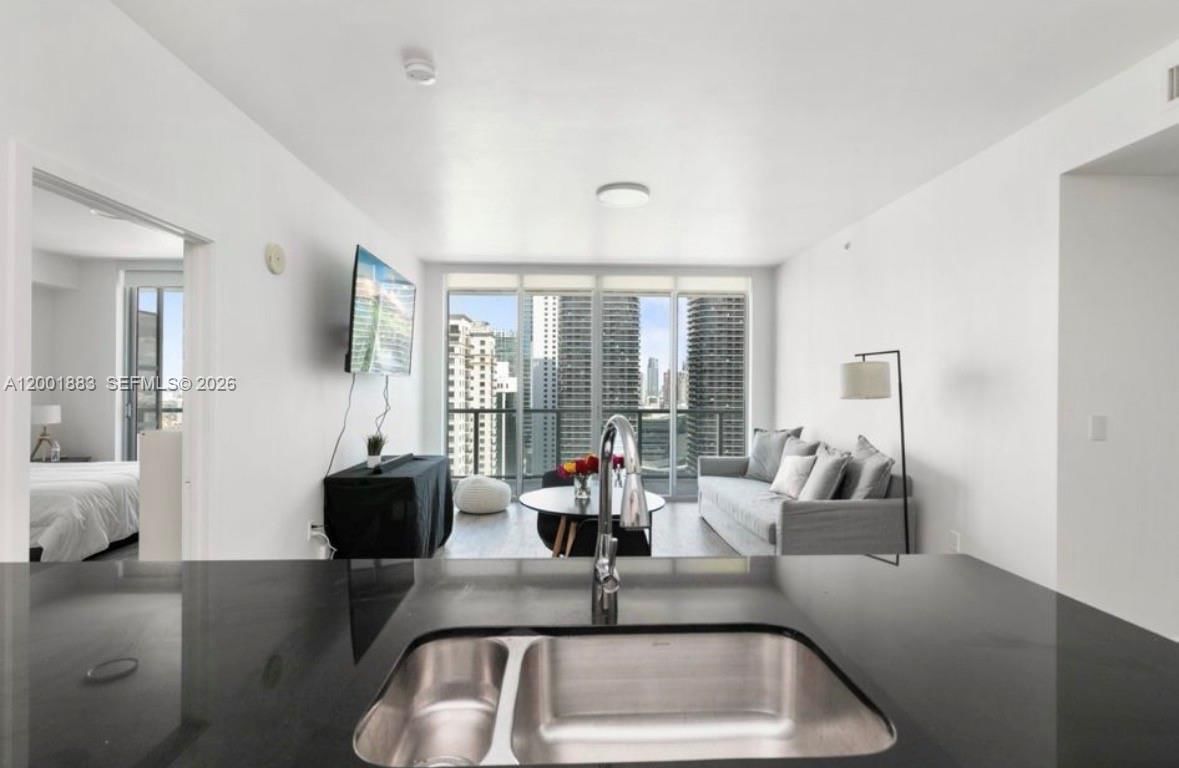 1111 SW 1ST AVE, Unit 3222-N - 1