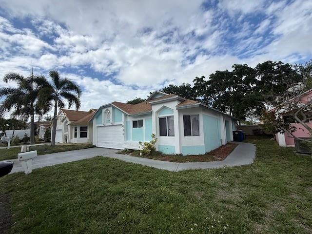 1034 W Jasmine Ln - 1