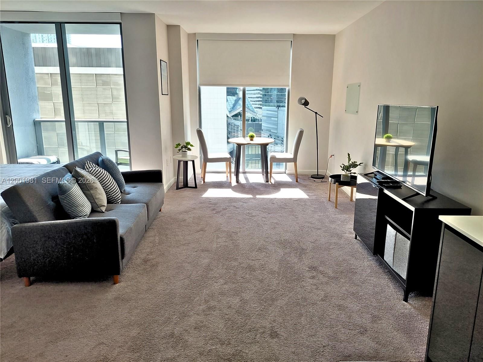 31 SE 6TH ST, Unit 1405 - 1