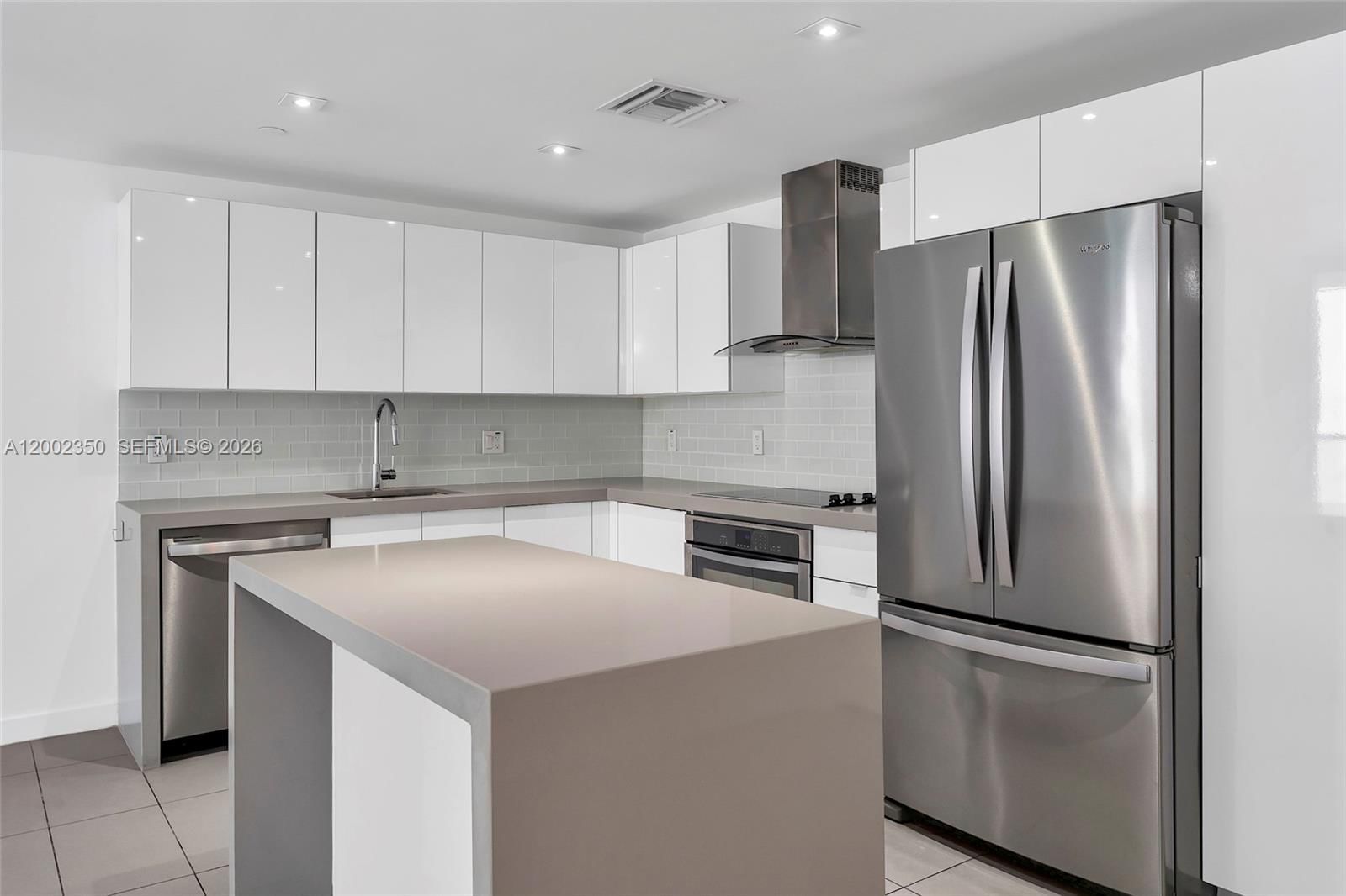 1600 NE 1ST AVE, Unit 3019 - 1