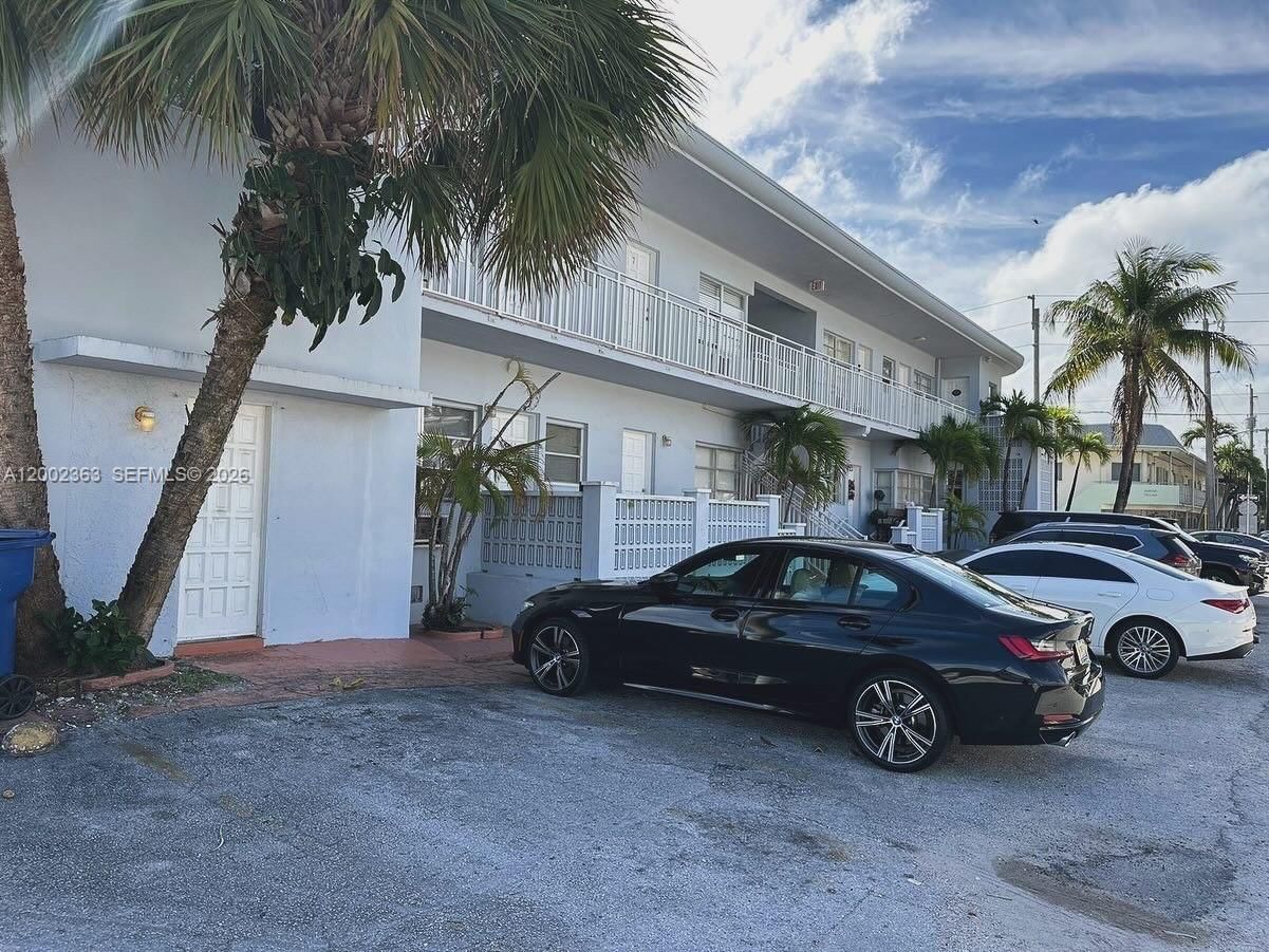 8545 HARDING AVE, Unit 5 - 1