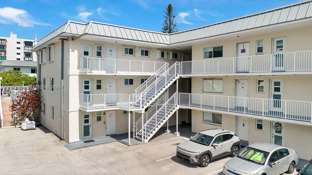 240 Galen Dr, Unit 112 - 1