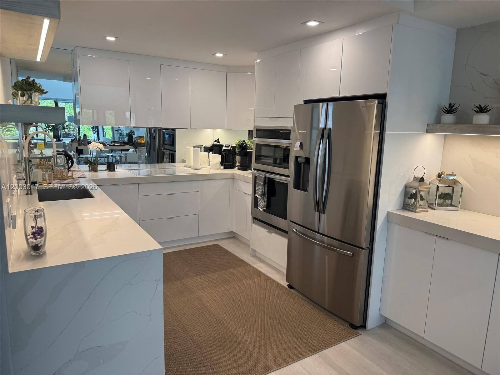 336 POINCIANA DR, Unit 1008 - 1