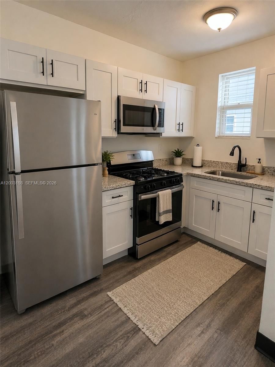 1181 NW 8 ST RD, Unit 12 - 1