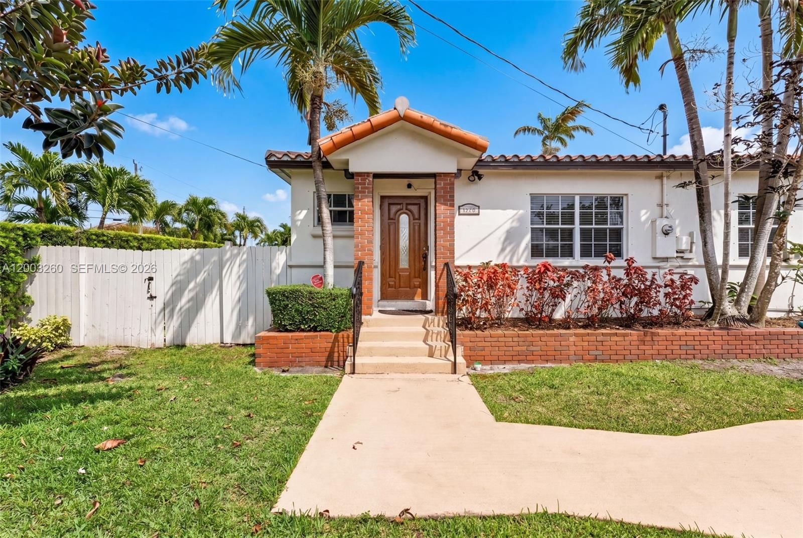 9000 SW 40TH TER - 1