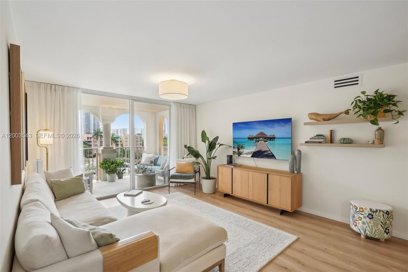 19701 E COUNTRY CLUB DR, Unit 5603 - 1