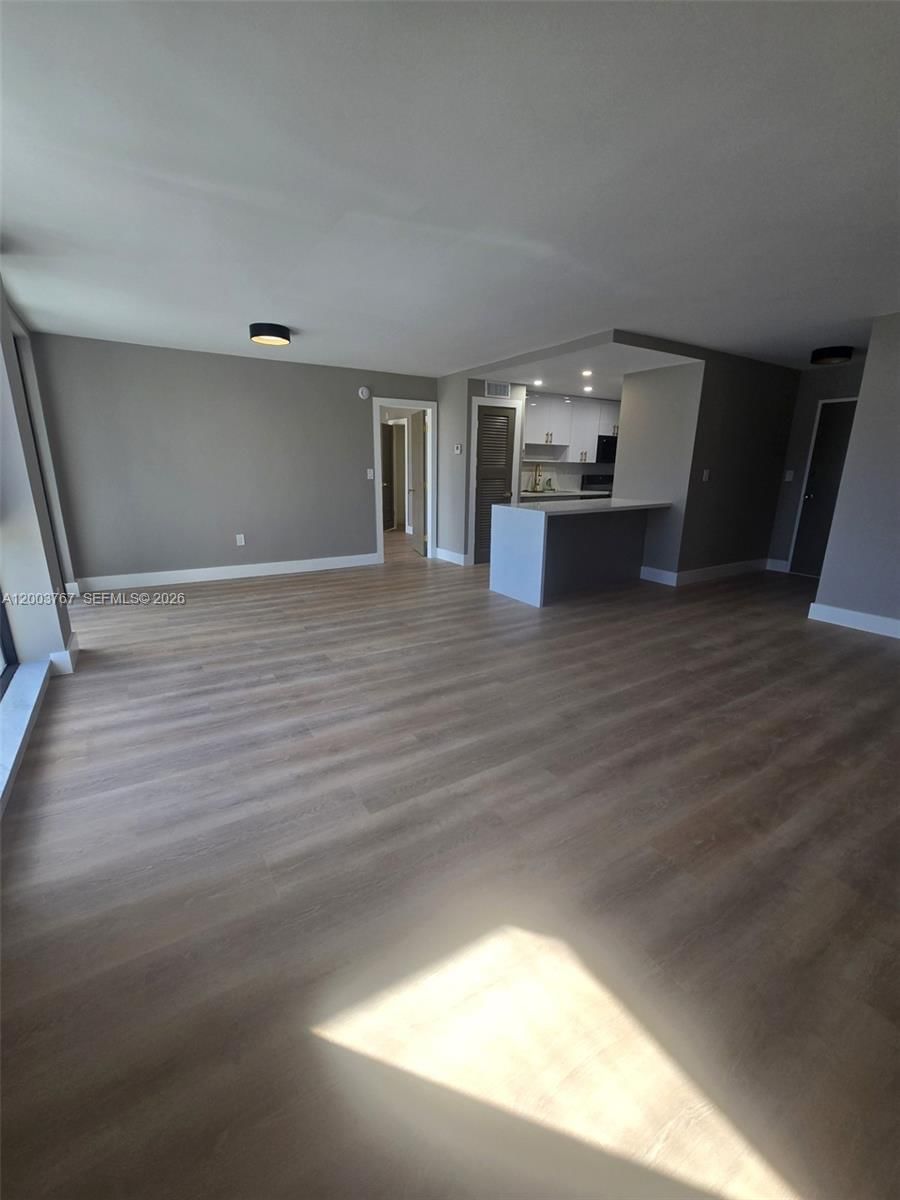 9800 W BAY HARBOR DR, Unit 305 - 1