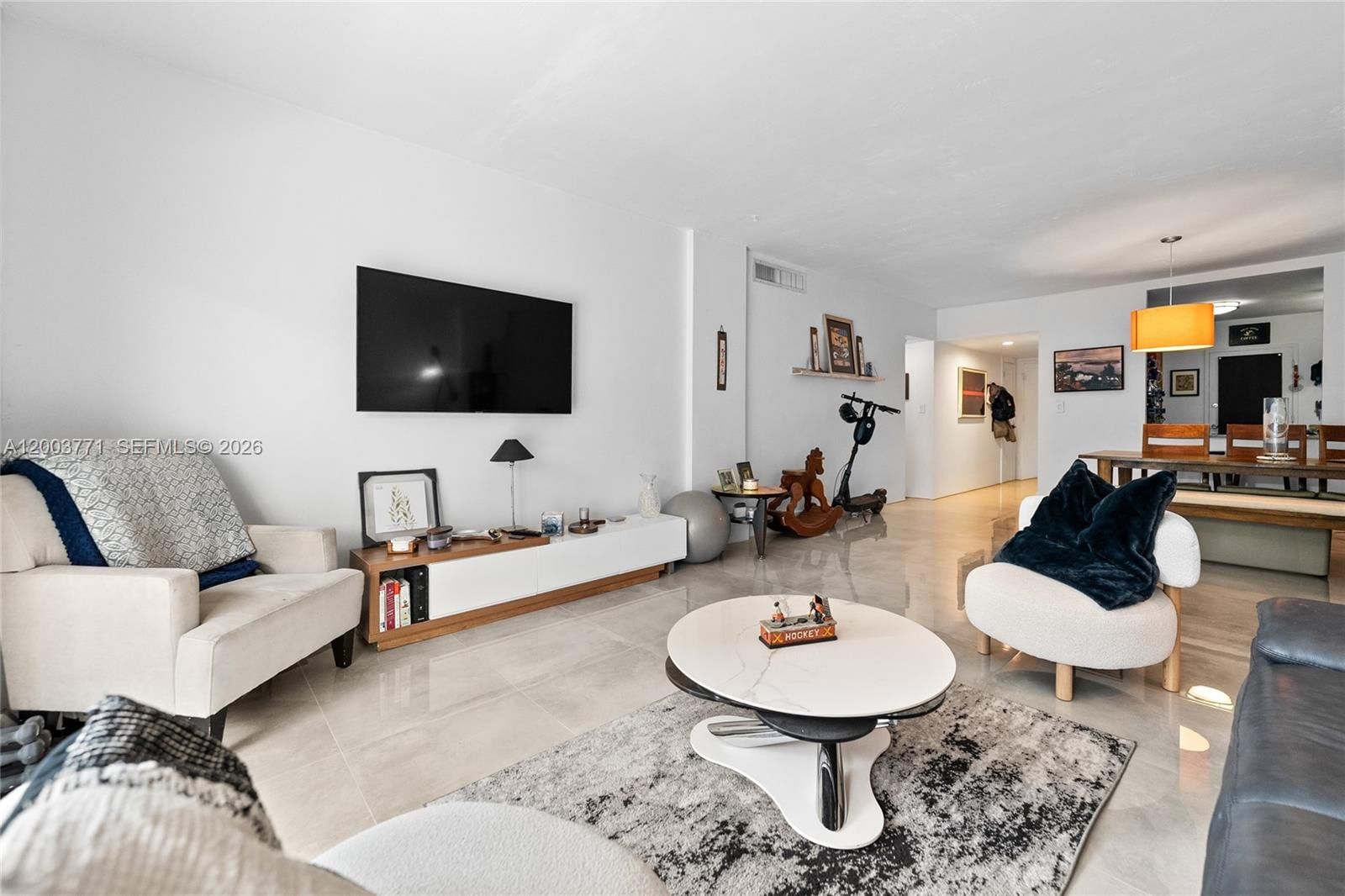 100 Edgewater Dr, Unit 129 - 1