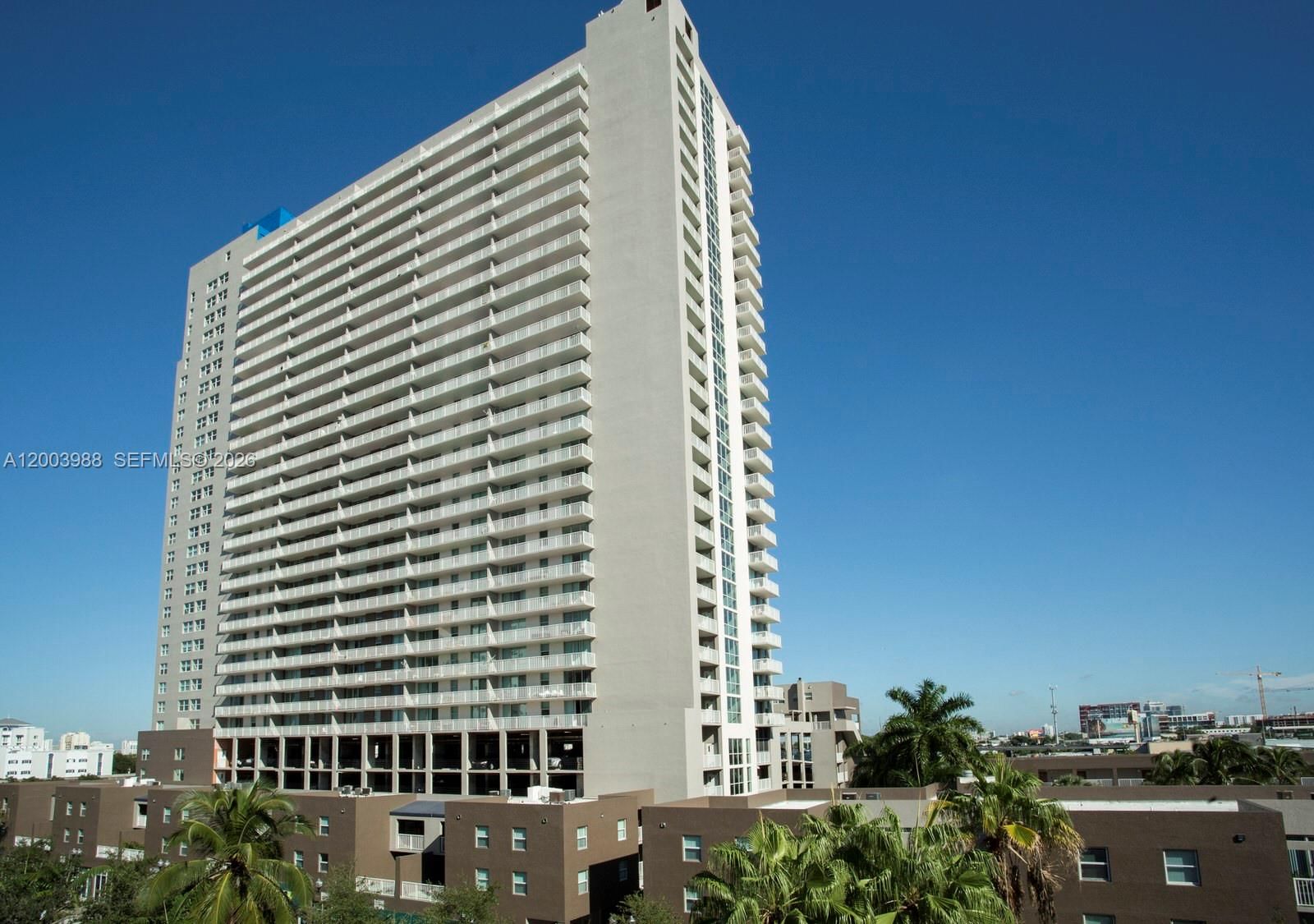 915 NW 1ST AVE, Unit LP0206 - 1