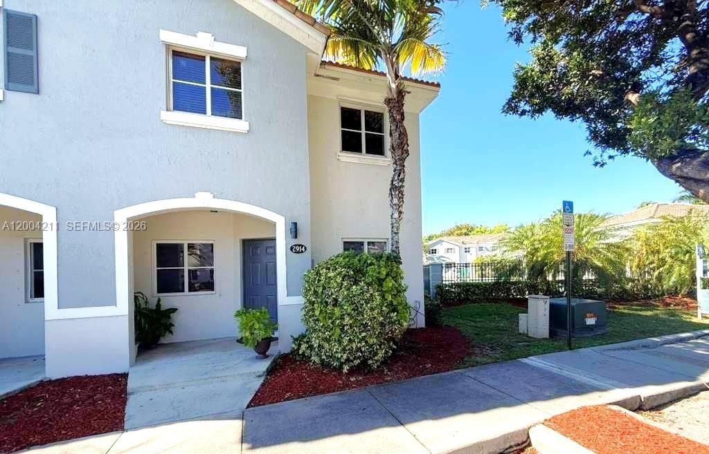 2914 SE 15TH TER - 1