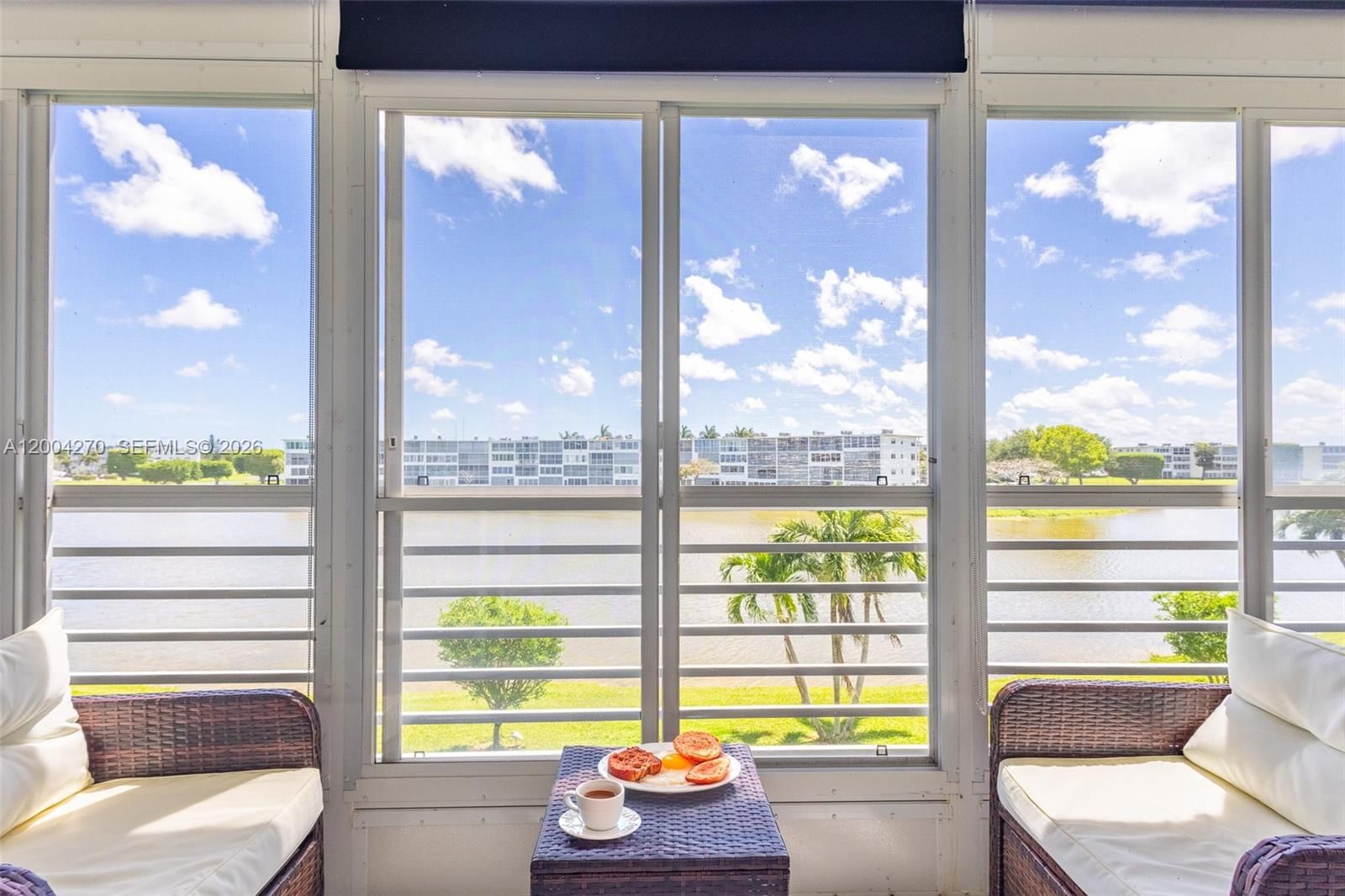 3049 WOLVERTON C, Unit 3049 - 1