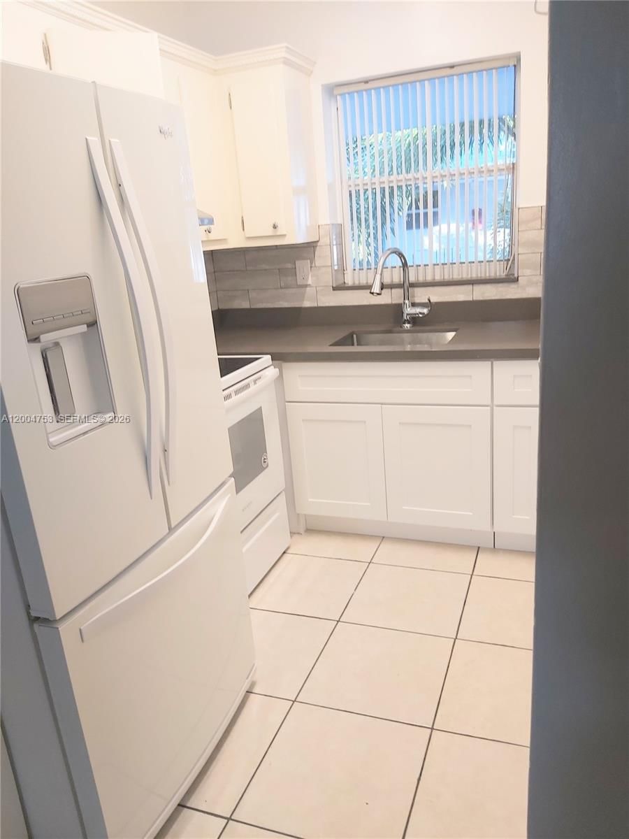 1300 N 17TH AVE, Unit 202 - 1