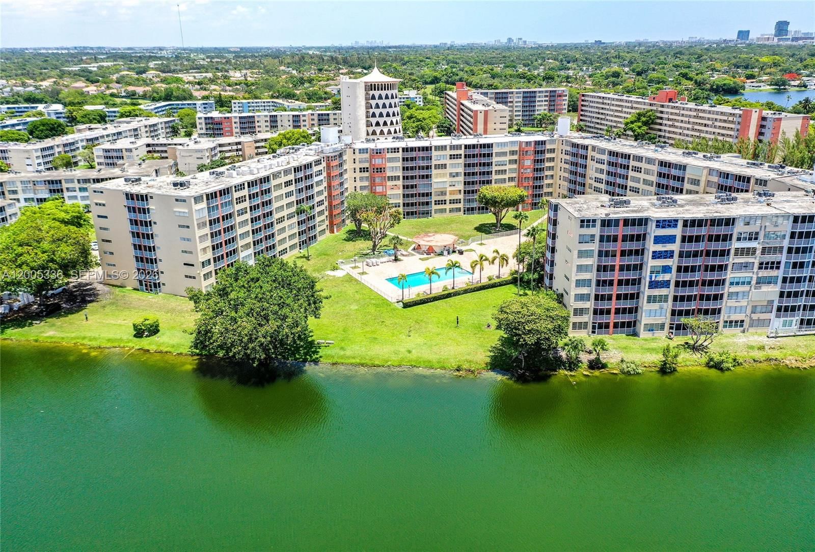 1750 NE 191ST ST, Unit 100-1 - 1