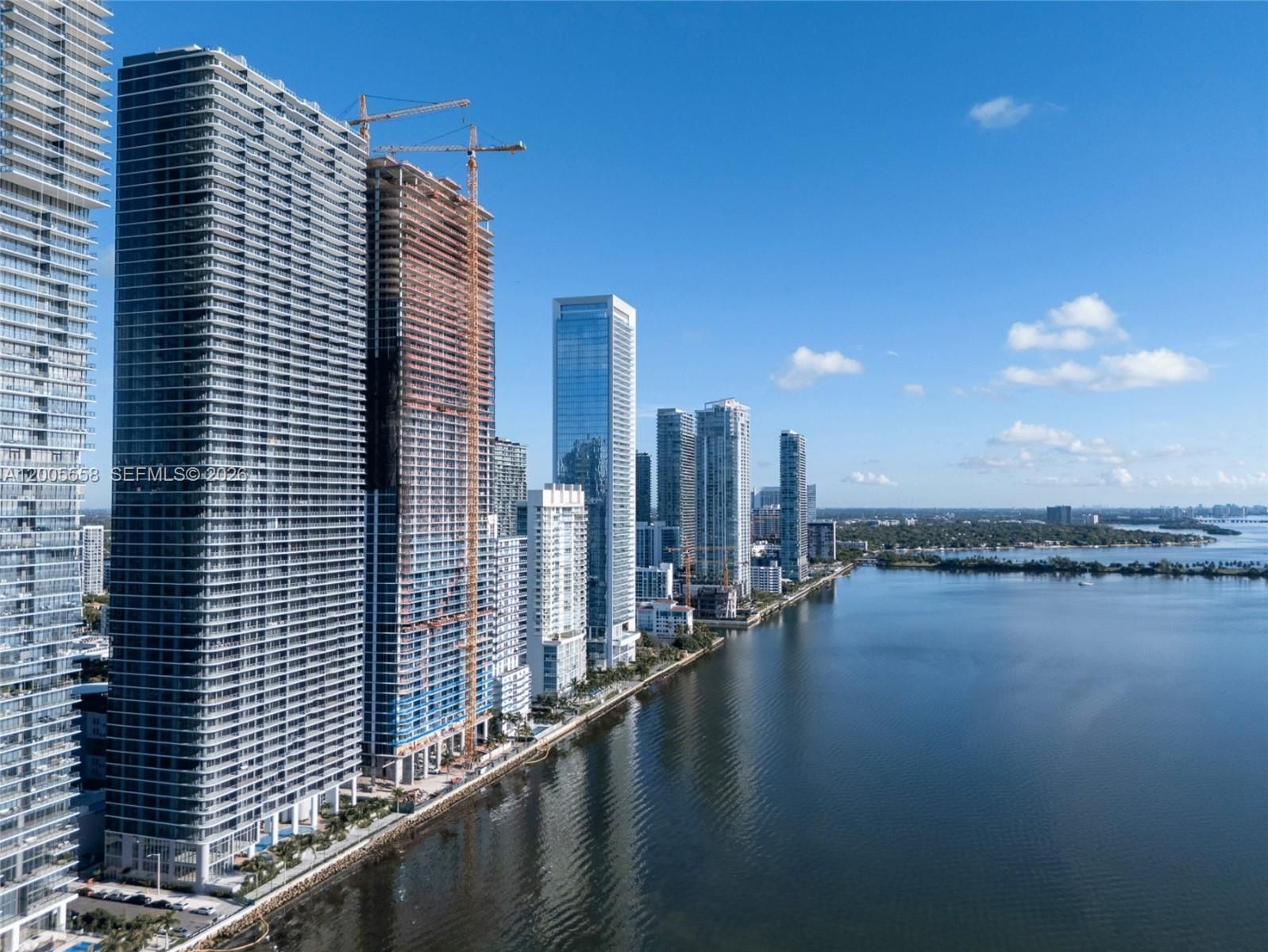 700 NE NE 24TH ST, Unit 3002A - 1